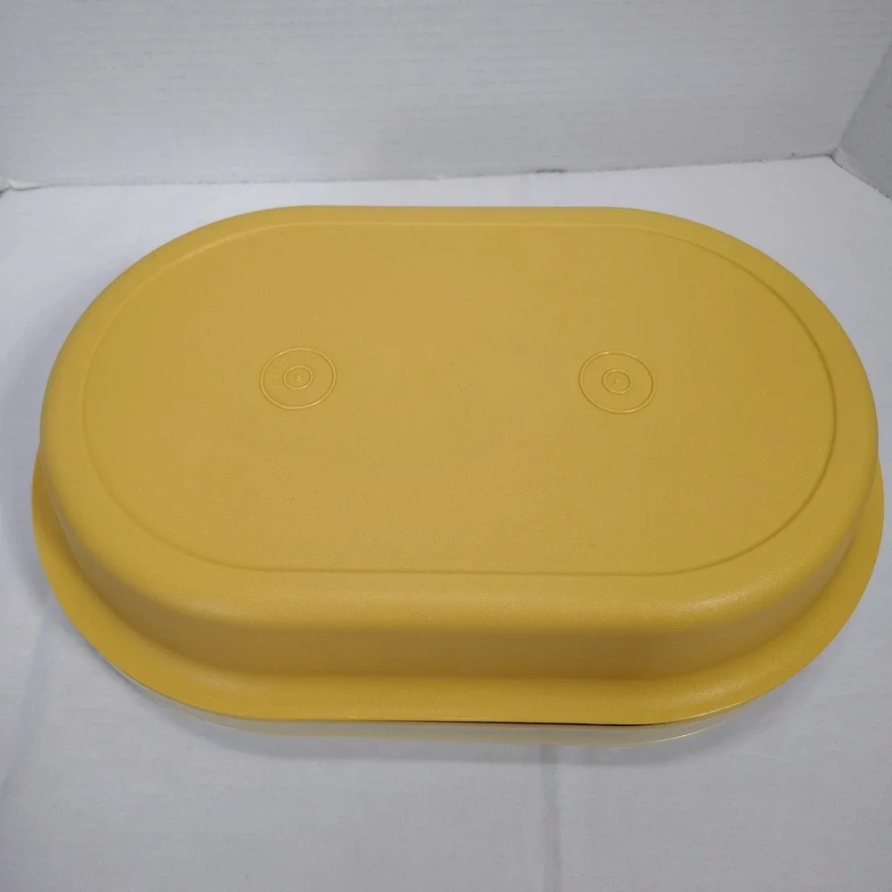 Vtg Tupperware‎  Server Harvest Gold Almond 3 Pc Divider & Lid #1326-#13281328